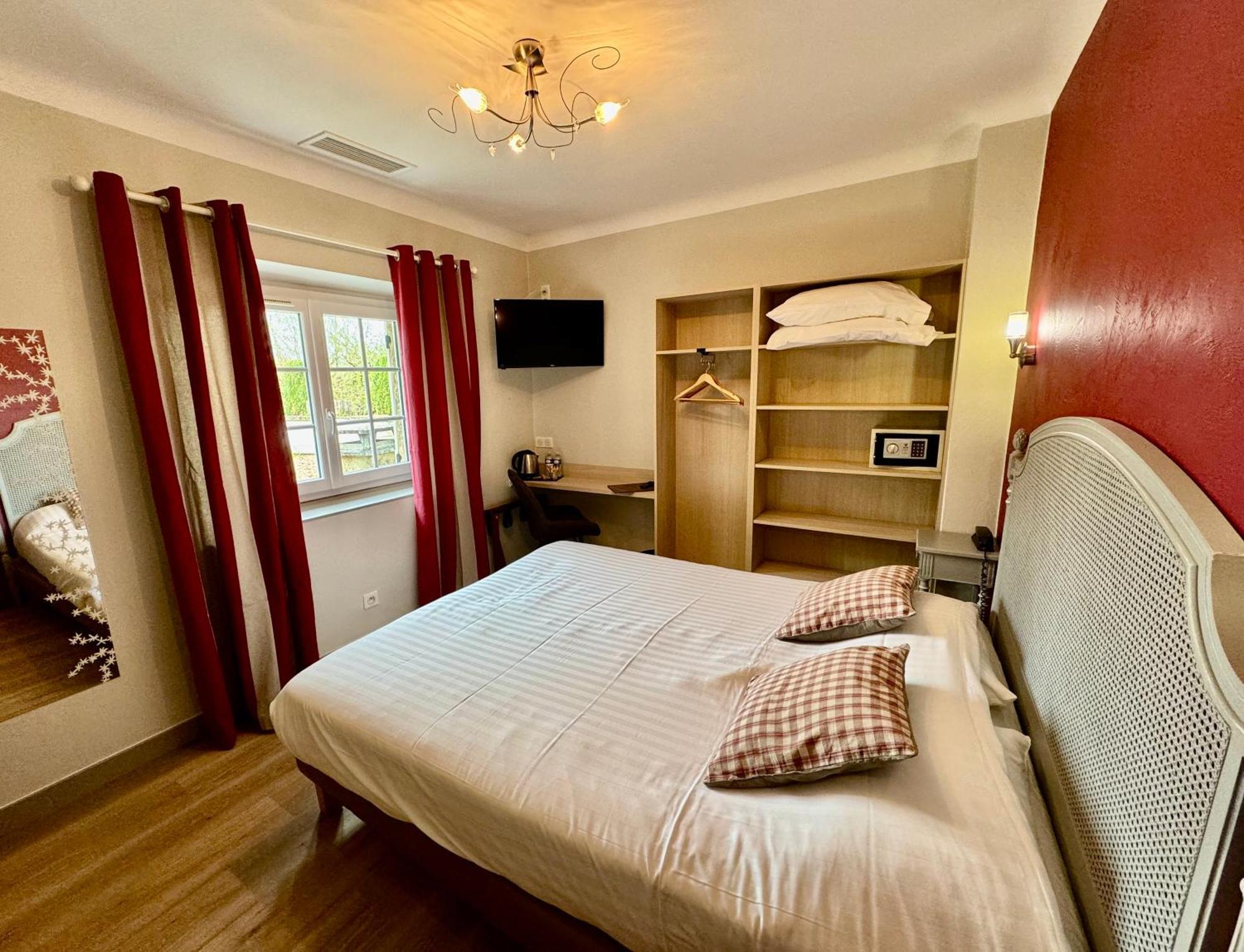 Hotel Restaurant Laborderie Tamniès Zewnętrze zdjęcie